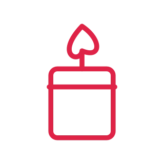 A pillar candle has a short wick, a pointed flame and a horizontal rim.